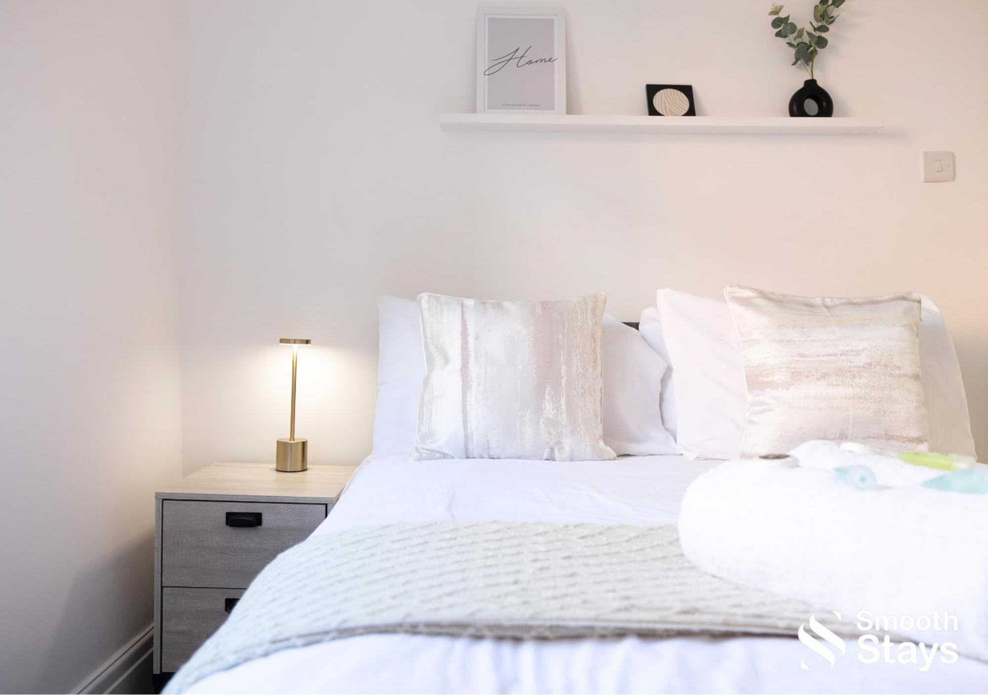 One Bedroom Apartment At Smooth Stays Short Lets & Serviced Accommodation Preston With Parking Near Train Station Exterior foto