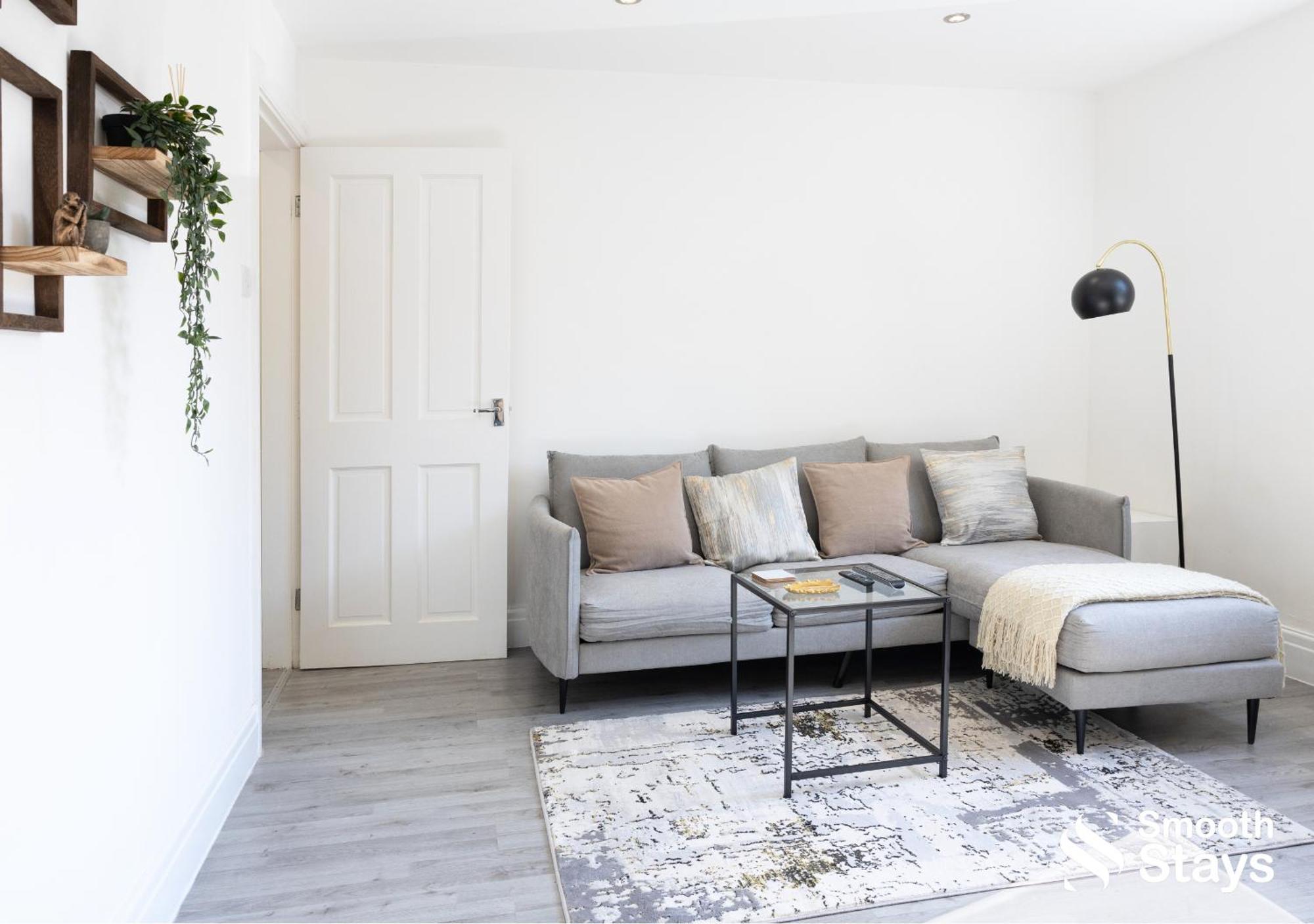 One Bedroom Apartment At Smooth Stays Short Lets & Serviced Accommodation Preston With Parking Near Train Station Exterior foto